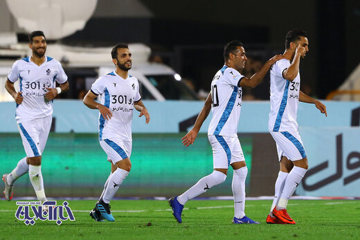 پیکان