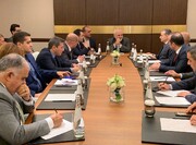 ظریف با مدیران رسانه‌ای و اعضای اندیشکده‌های جمهوری آذربایجان دیدار کرد
