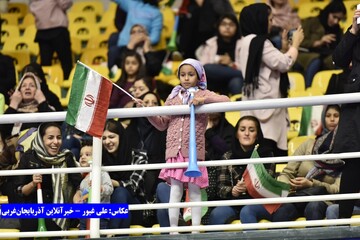 حمایت پرشور بانوان در دیدار ایران و جمهوری قرقیز