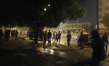 تظاهرات مردم بغداد علی‌رغم منع آمد و شد در پایتخت