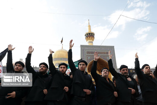 عزاداری روز شهادت امام رضا علیه‌السلام در حرم رضوی