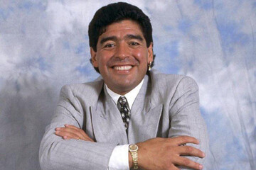 عکس | توپ طلایی که افتخاری به مارادونا رسید