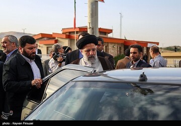بازدید سرزده رئیسی از "ماشین‌سازی تبریز"  و گفت‌وگو با کارگران
