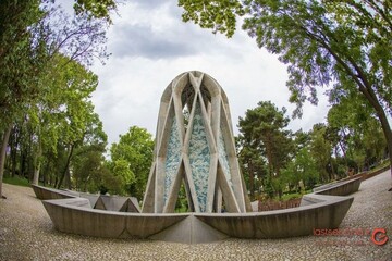 مورد عجیب آقای خیام