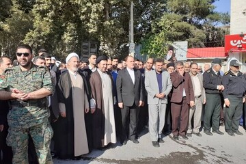 حاجی بابایی :  امروز سخن‌گفتن با ترامپ را ننگ ملت ایران می‌دانیم