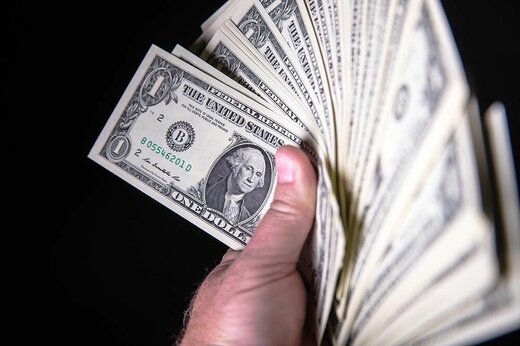ارزش دلار ۴.۲ درصد ریخت