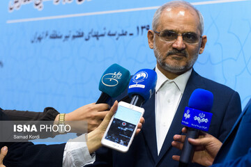 مدارس دیگر پاساژ و مغازه نمی‎شوند