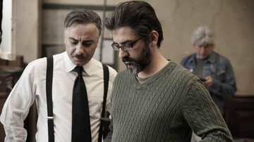 کارگردان «سرخپوست»: نگذاریم دزدی و از دیوار سینما بالا رفتن، عادی شود