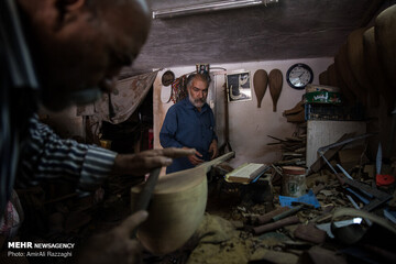 زندگی درتاروپودتنبور