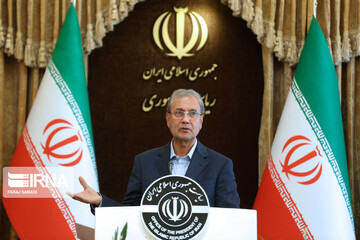 برگزاری نشست خبری سخنگوی دولت در منطقه زلزله‌زده
