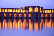 تصاویر | تصاویری تاسف‌بار از تخریب پل خواجو در شب چهارشنبه‌سوری