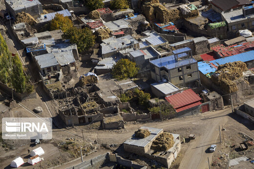 تصاویر هوایی از مناطق زلزله زده «ورنکش» و «ورزقان»