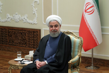 دیدار عیدانه جمعی از اعضای هیئت دولت و مسولین با رئیس جمهور