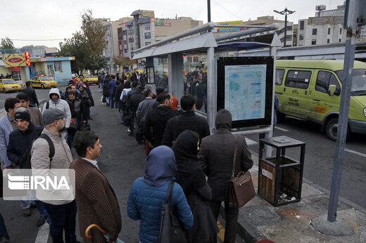 تردد مردم با حمل و نقل عمومی در تهران