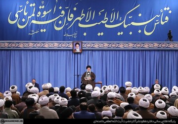 منطق حمایت رهبر انقلاب از یک تصمیم اقتصادی درباره قیمت بنزین
