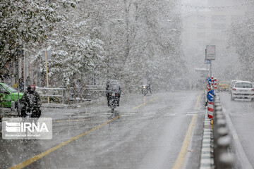 ادامه بارش برف در ۱۴ استان و لزوم تجهیز خودروها به زنجیر چرخ