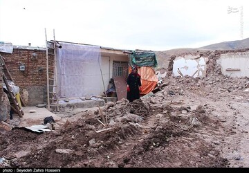 بارش برف در مناطق زلزله‌زده «میانه»