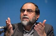 حملات تند رحیم‌پور ازغدی به روحانی و احمدی نژاد /شانس ما را ببین که می خواهد با آنجلینا جولی، دوتایی مشکلات را حل کنند
