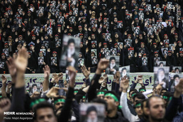 گردهمایی دانشجویان بسیجی