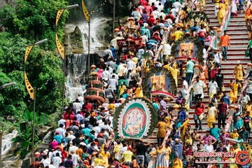 جشنواره تایپوسام؛ آیین هندو و عجیبی همراه با سوراخ کردن بدن!