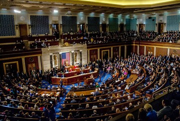 مجلس آمریکا با ارسال پرونده استیضاح ترامپ به سنا موافقت کرد