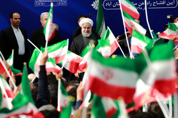 روحانی: در دفاع از نظام همه کنار هم هستیم