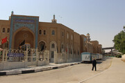 عکس | حمله نقابداران عراقی به مقبره شهید باقر حکیم
