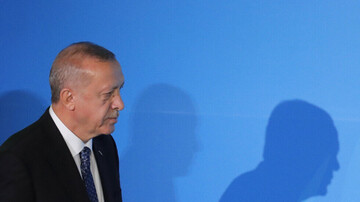 اردوغان خطاب به مکرون: مرگ مغزی خودت را چک کن!