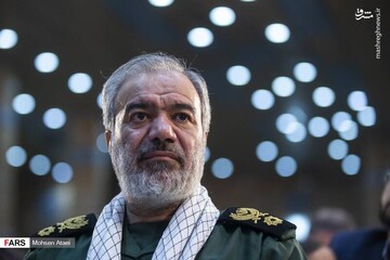 هشدار جدی سردار فدوی به آمریکایی‌ها: به خلیج فارس بیایید تا در دسترس ما قرار بگیرید/ حماقت کنید با قدرتی غیرقابل تصور مواجه می‌شوید