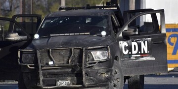 جنگ تمام عیار پلیس مکزیک و تبه‌کاران ۲۱ کشته به جا گذاشت/ عکس