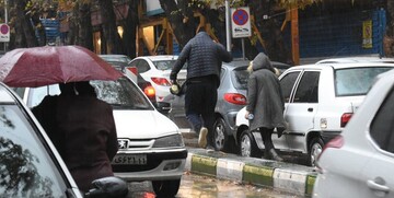 هوای تهران از امشب بارانی می‌شود/ دلیل بوی نامطبوع در برخی نقاط تهران