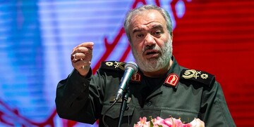 سردار فدوی: حسرت یک تیر به سمت ایران در دل دشمن مانده است