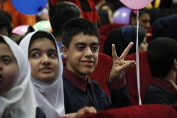 برگزاری مراسم گرامیداشت روز جهانی معلولین در آبادان
