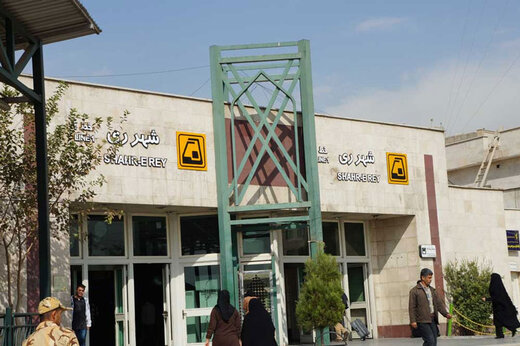 فیلم | اولین تصاویر از محل خودکشی دو دختر نوجوان در متروی شهرری