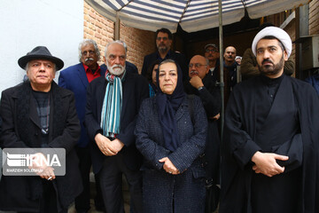 تشییع پیکر نصرت‌الله کریمی