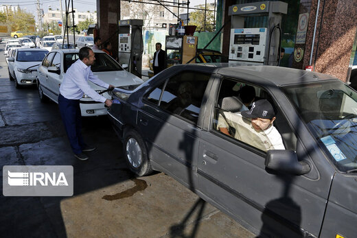 رییس شورای عالی استان ها: مصرف بنزین بعد از سهمیه‌بندی ۱۹ درصد کاهش یافت
