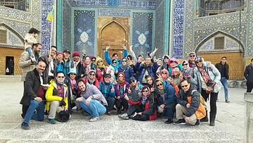 کاهش سفر گردشگران چینی به ایران به خاطر برخورد رانندگان تاکسی؟!