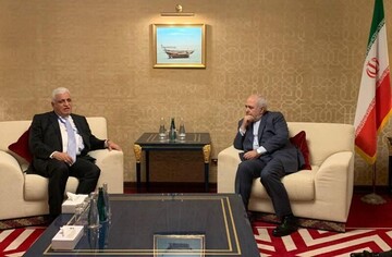 Zarif, Iraqi national security advisor meet in Doha