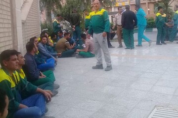 کارگران شهرداری کوت‌عبدالله خواستار پرداخت معوقات شدند