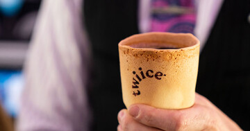 فنجان‌های خوراکی با طعم وانیل برای مسافران پرواز ایرنیوزیلند