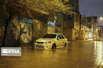 آب گرفتگی شدید در خیابانها و معابر و برخی منازل اهواز