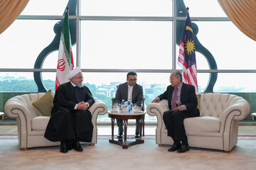 روحانی: با وجود فشارهای‌ حداکثری آمریکا، اقتصاد خود را بهتر کردیم