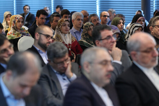 دیدار صمیمی دکتر روحانی با ایرانیان مقیم مالزی