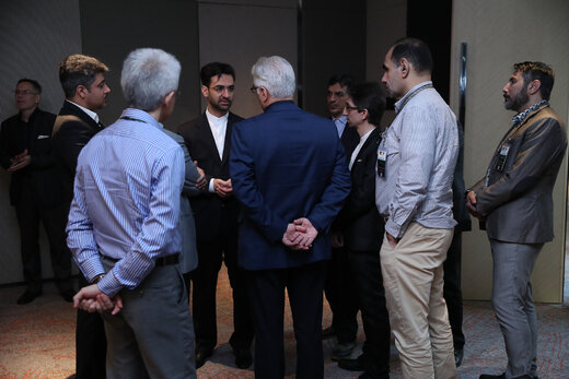 دیدار صمیمی دکتر روحانی با ایرانیان مقیم مالزی