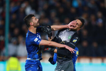 عکس | کف‌گرگی محمد دانشگر به صورت دروازه‌بان ماشین‌سازی