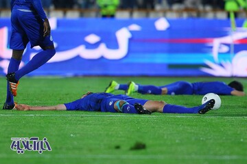 استقلال و ماشین سازی