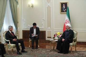 Pres. Rouhani: US has to end maximum pressure on Iran