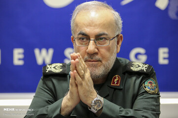 ستاد کل نیروهای مسلح برنامه‌ای برای سربازی زنان دارد؟