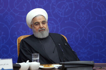 روحاني : لاتهددوا الشعب الايراني العظيم اطلاقا