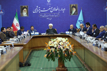 بازدید دکتر روحانی از نمایشگاه دستاوردهای صنعت پتروشیمی کشور